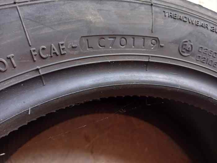 Pneu Yokohama advan A051 185/55 R14 2