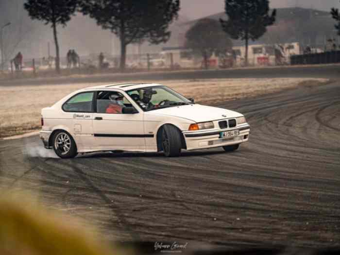 E36 COMPACT 325i - DRIFT