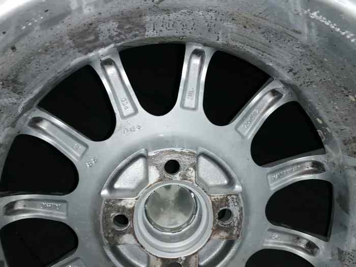Jante Alessio 7x15...4x100 renault. 1
