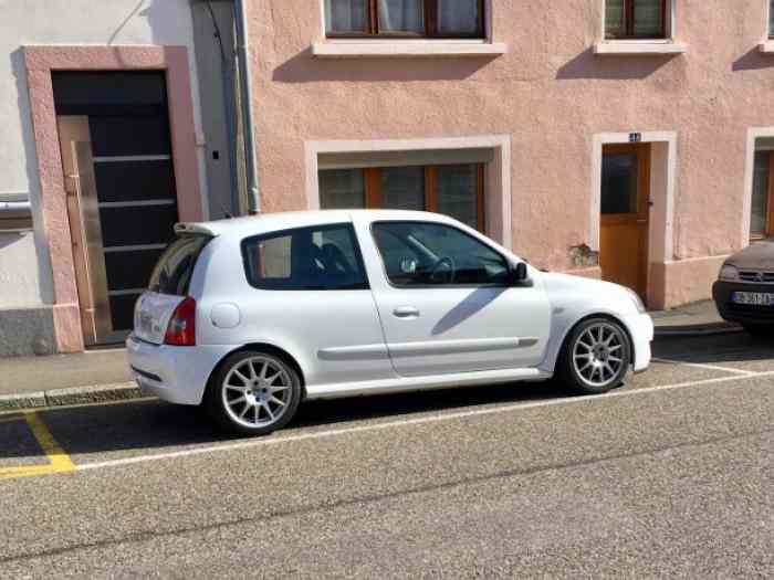 vends CLIO RS2 2