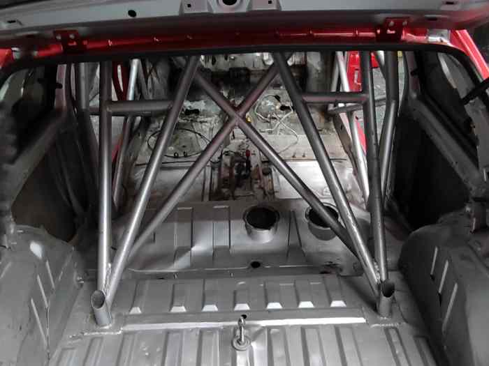 Caisse 106 rallye avec arceau Sparco RAC 2
