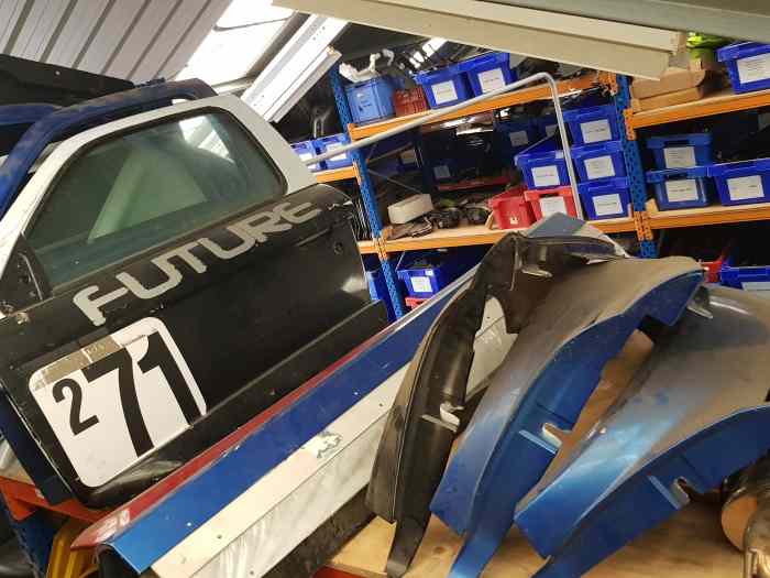 2x clio v6 trophy et lot de pieces 2