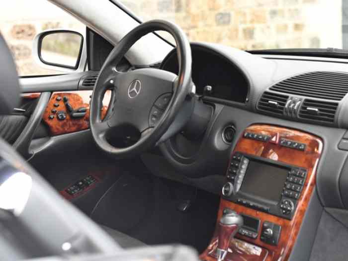 Mercedes-Benz CL 65 AMG (W215) 3