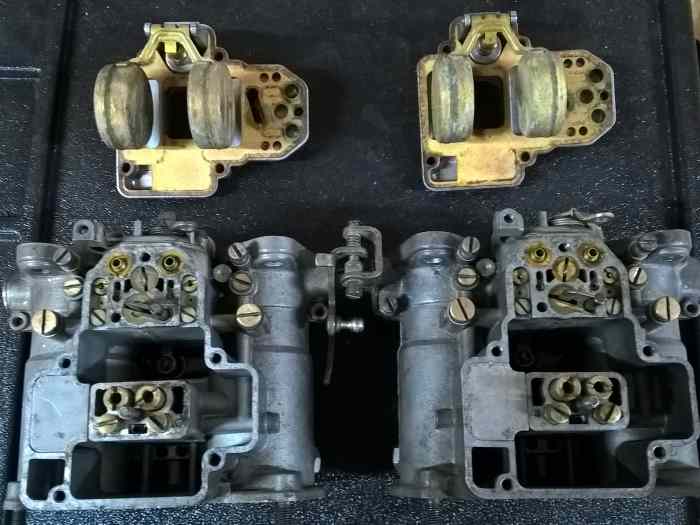 2 Carburateurs Weber DCOE 40 1