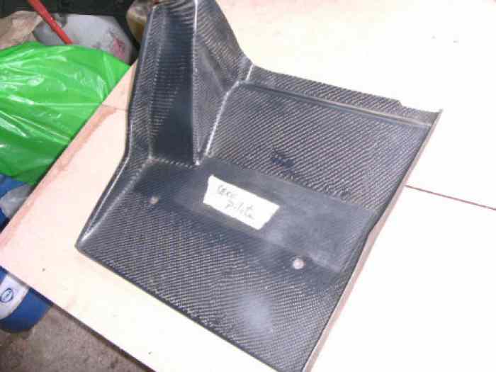 Pose pieds pilote carbone CITROEN SAXO/PEUGEOT 106 0