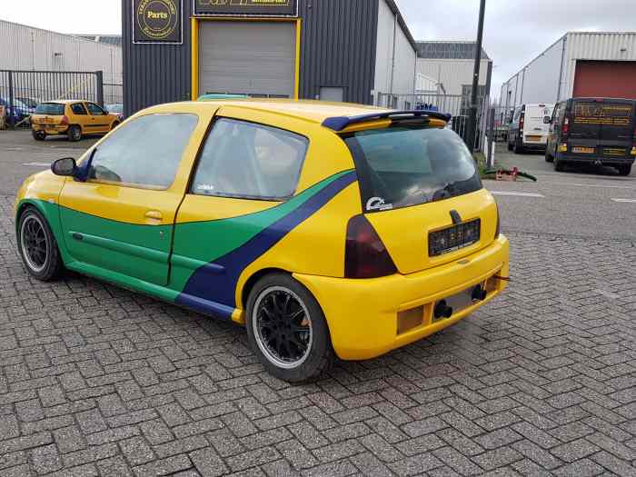 Renault Clio 2 rs hillclimb methanol injection 4
