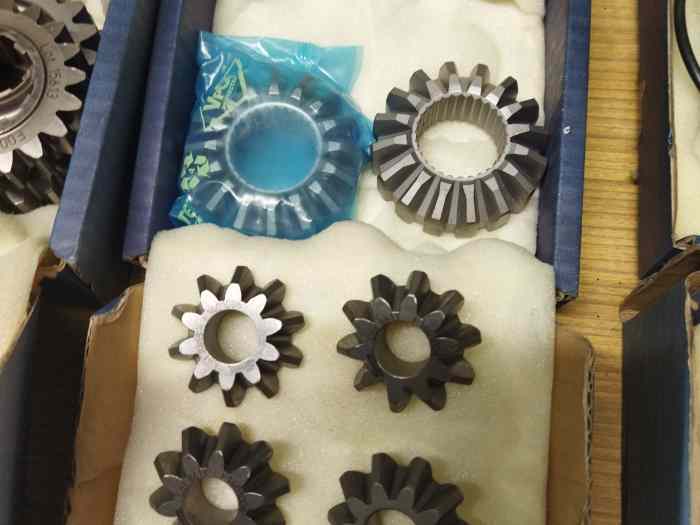 Parts new/used for Sadev ST 75-14 Clio CUP 4