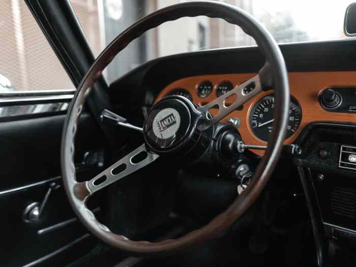 LANCIA FULVIA SPORT ZAGATO 1.3 S - 1972 4