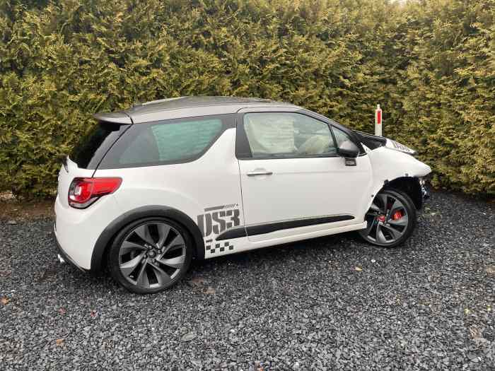 Citroen DS3 racing accidenté 0