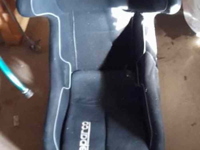 baquet non homologué