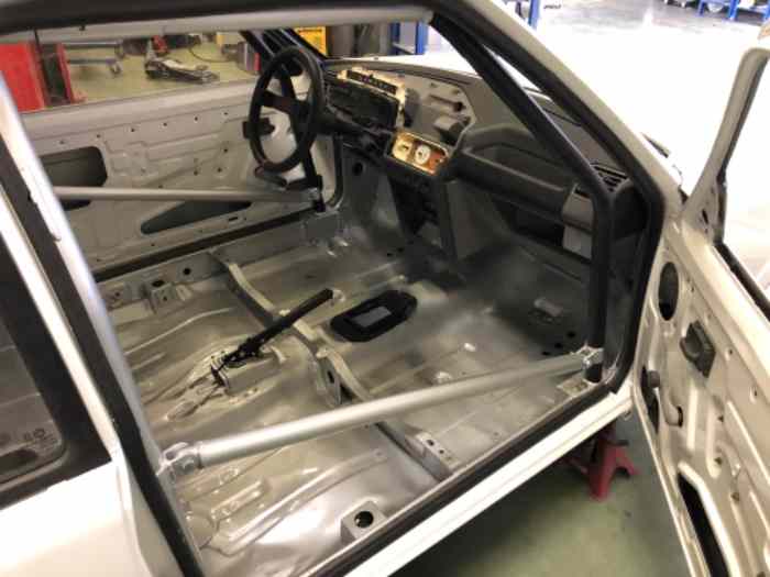 Caisse 205 gti 2