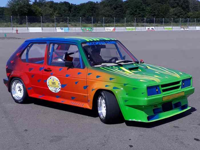 VW Golf 1 de course 0