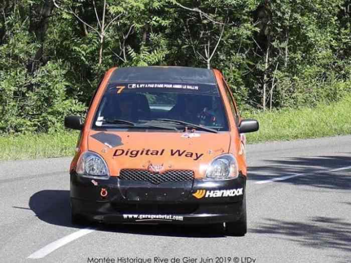 Toyota Yaris rallye groupe A5 4