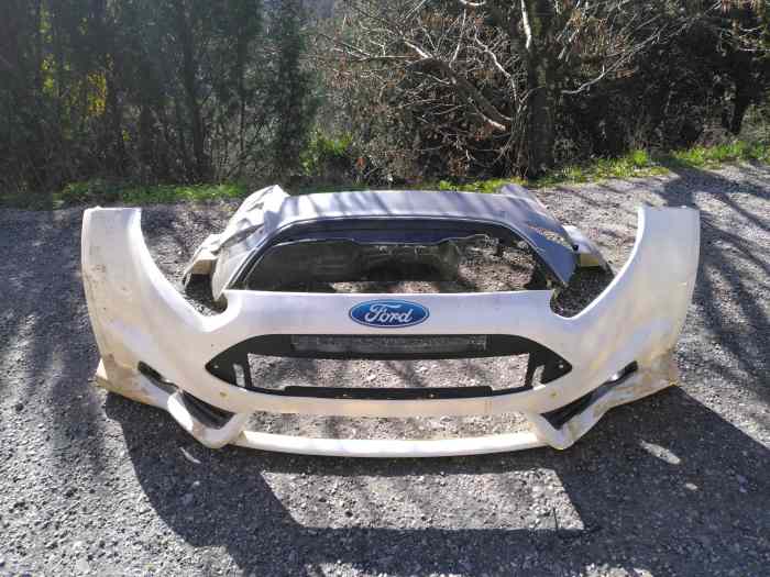 Pare choc fiesta r5