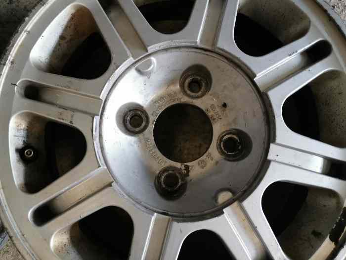 Jantes alu PEUGEOT 14 pouces 1