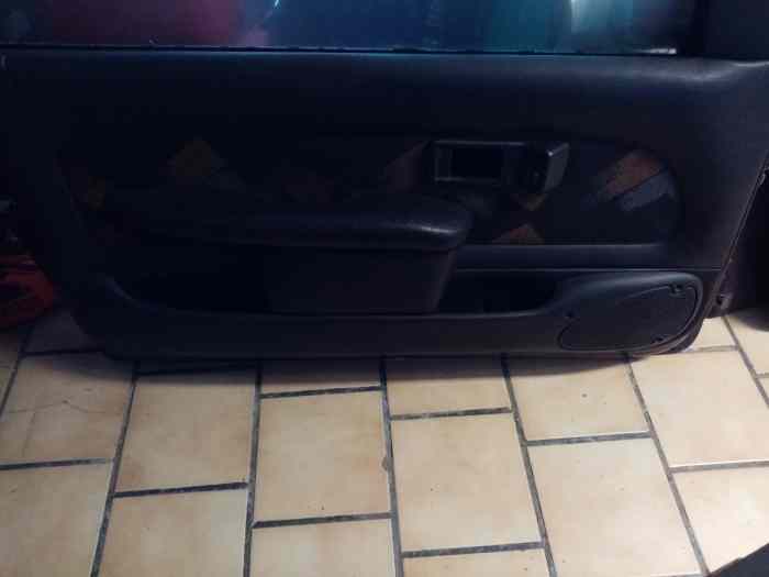 Intérieur peugeot 106 GTI s16 4