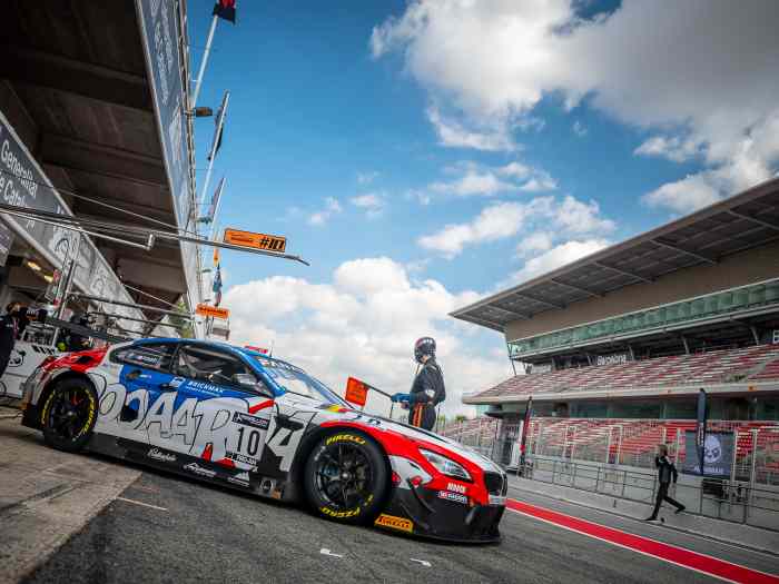 BMW M6 GT3 Vaillant