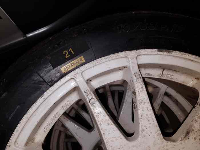 2 pneus michelin rallye 195/50 R 17 pouces 2