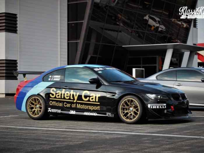 Bmw m3 0