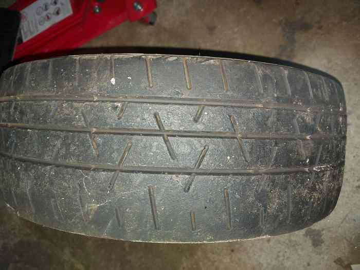 Pneu hankook 14