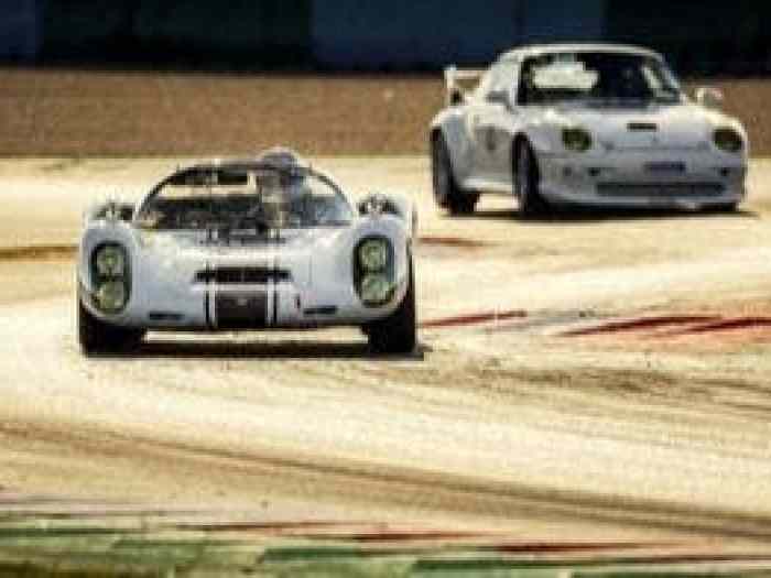 Porsche 910 FIA de 1967 réplique 2