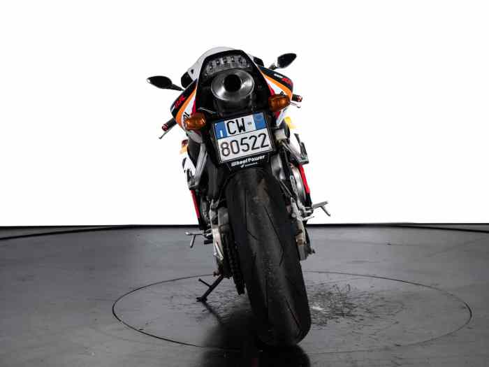 HONDA CBR1000RR FIREBLADE - limited edition - 2005 3