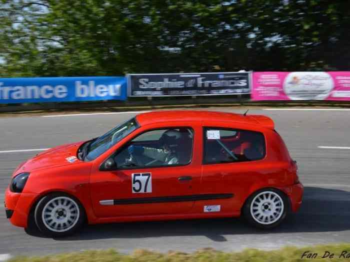 Clio 2 Cup x65 évo 2006 1