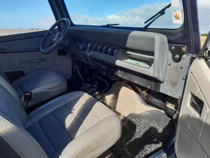 Jeep Wrangler YJ 2.5L 2