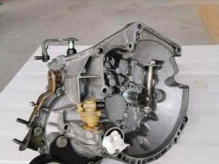 Boîte crabot 106/saxo 1