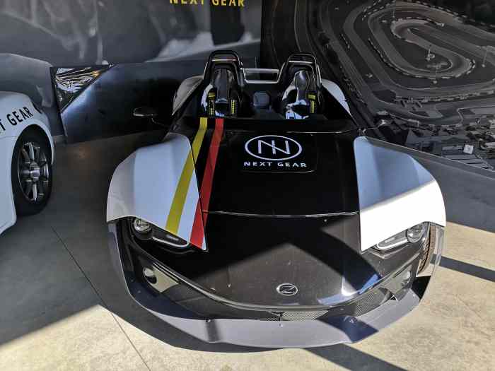 Zenos E10 0