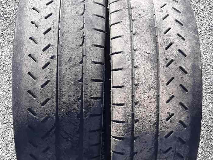 2 Michelin R11 19/60-16 0