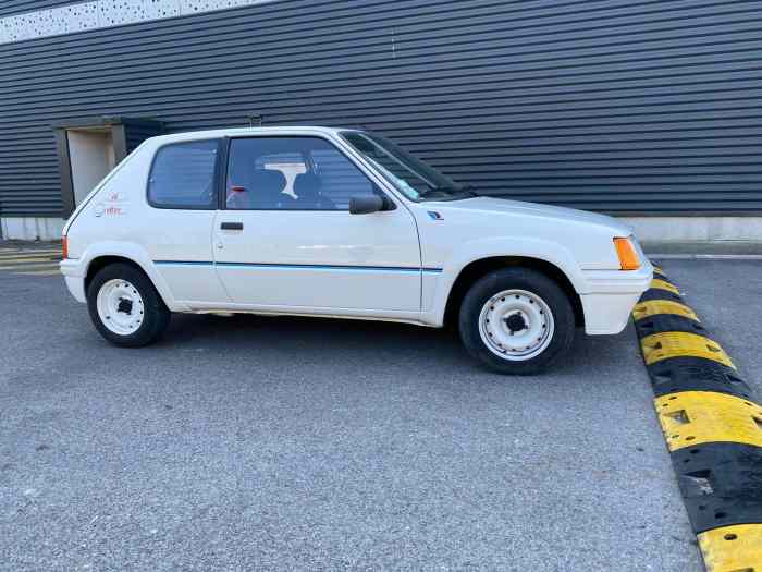 Peugeot 205 Rallye 1