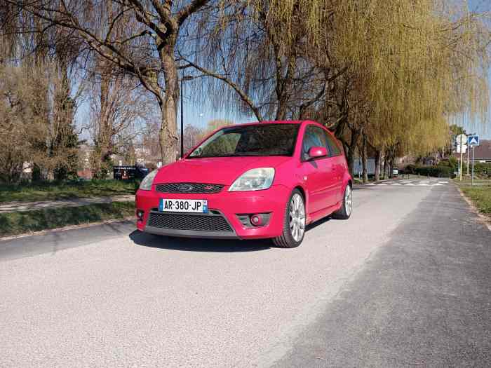 Ford fiesta ST 150 0