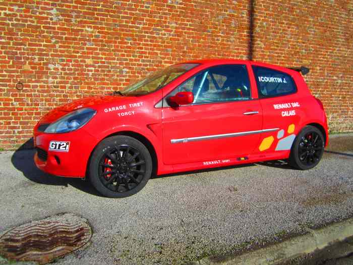 CLIO 3 F214