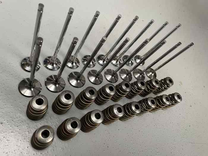 Vends pièces pour révision moteurs C3 R5 / DS3 R5 et R3 Max 1