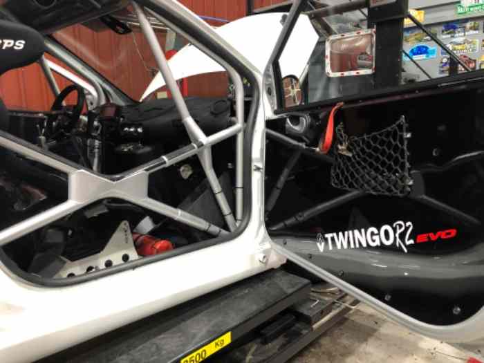 TWINGO R2 EVO – photo 5 sur 6