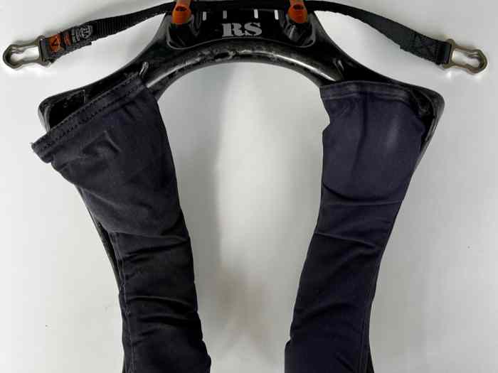 SYSTÈME HANS STAND 21 RS Carbone 2
