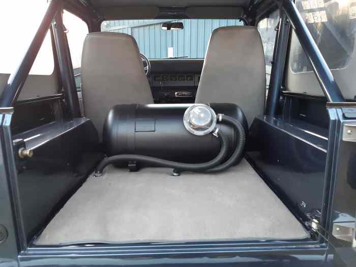 Jeep Wrangler YJ 2.5L 4