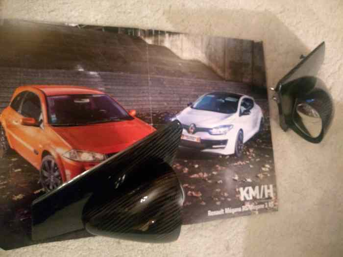 RETROVISEUR CARBON POUR MEGANE 3 COUPE ET RS 3