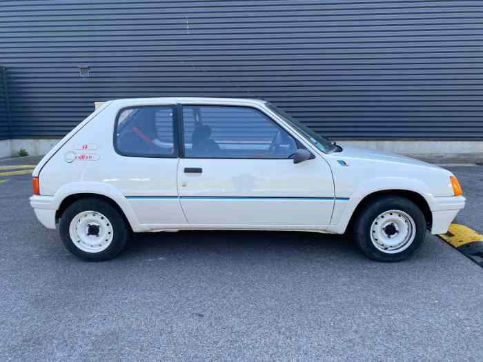 Peugeot 205 Rallye 4