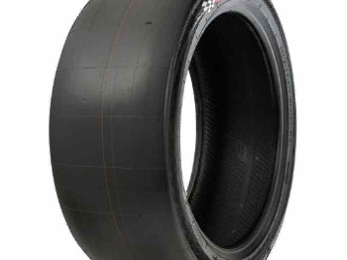 Pneu Slick MRF Compétition (Medium & Hard)