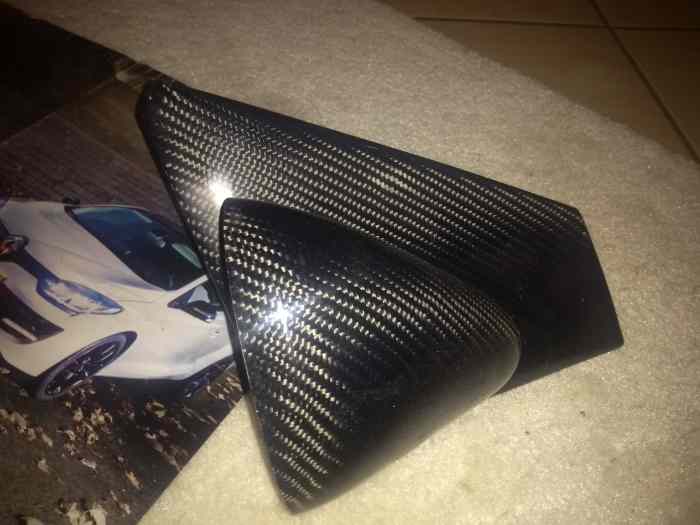 RETROVISEUR CARBON POUR MEGANE 3 COUPE ET RS 0