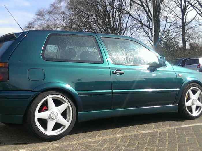 PIECES GOLF 3 GTI 16S (SUITE DEMONTAGE...