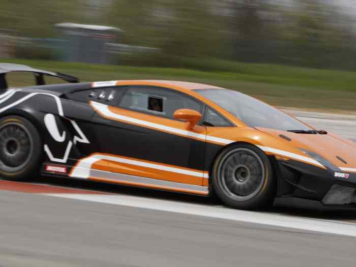 LAMBORGHINI GALLARDO LP560.4 SuperTrophéo 3