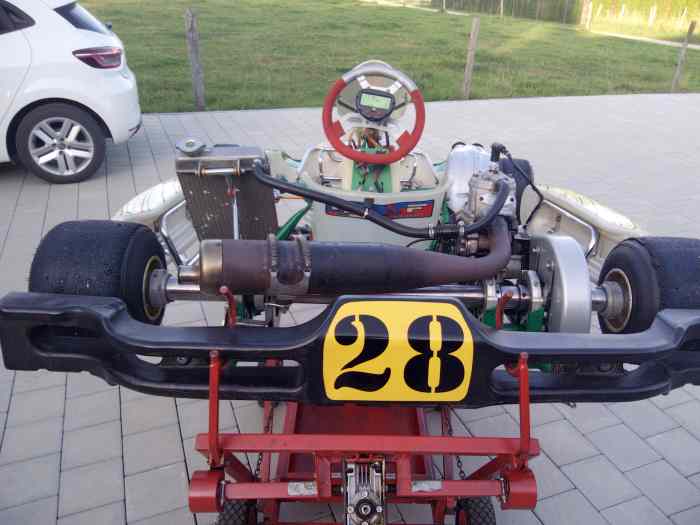 Karting 125 Tony kart + châssis 1