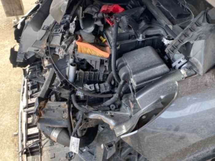 Ford Fiesta ST accidentée 4