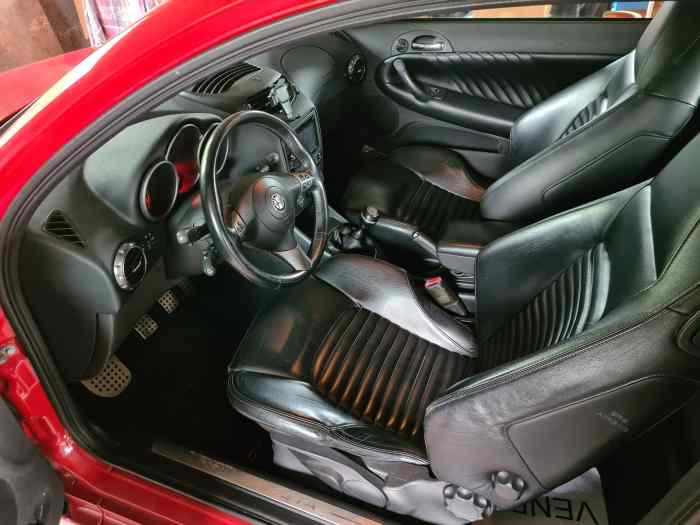 ALFA ROMEO 147 GTA 3.2 V6 3