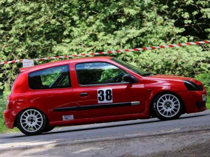 Clio 2 Cup x65 évo 2006 5