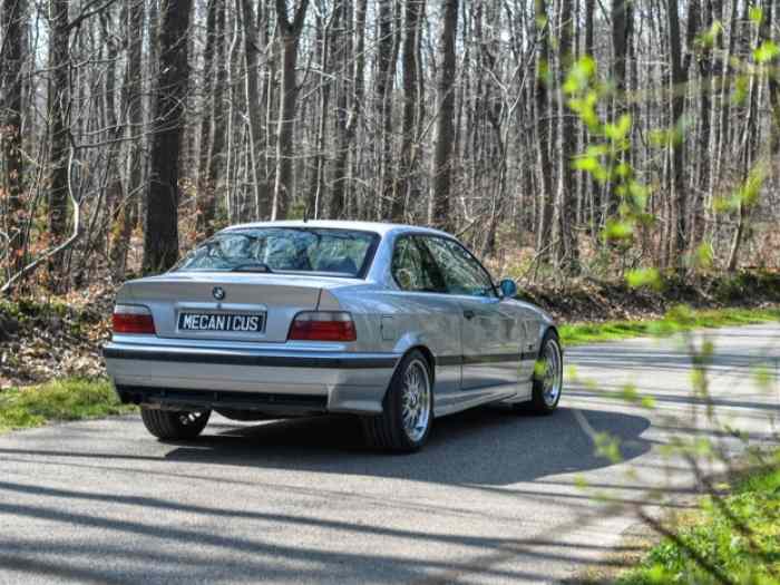 BMW M3 E36 Coupe 3.2 Individual 2