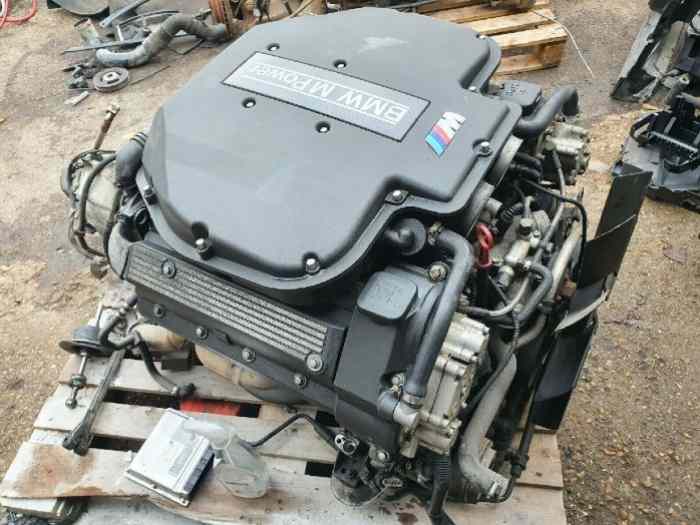 BMW S62B50 Engine